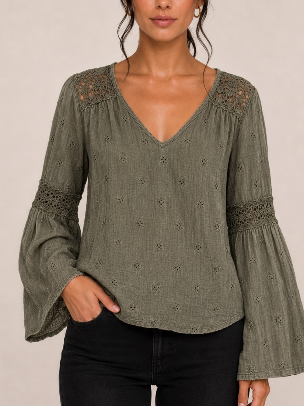 ANTHROPOLOGIE eri+ali Bell Sleeve Long Sleeve
eri+ali